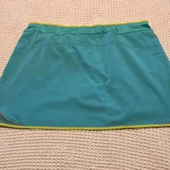 IZOD Perform Basix Cool-FX Womens Skorts A920 - Picture 2 of 6